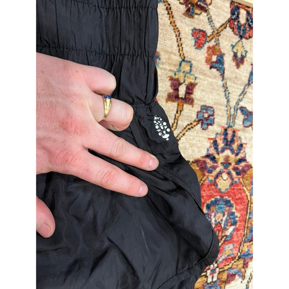 Free People Movement The Way Home High Waisted Athletic Black Shorts Size Small - Picture 5 of 9